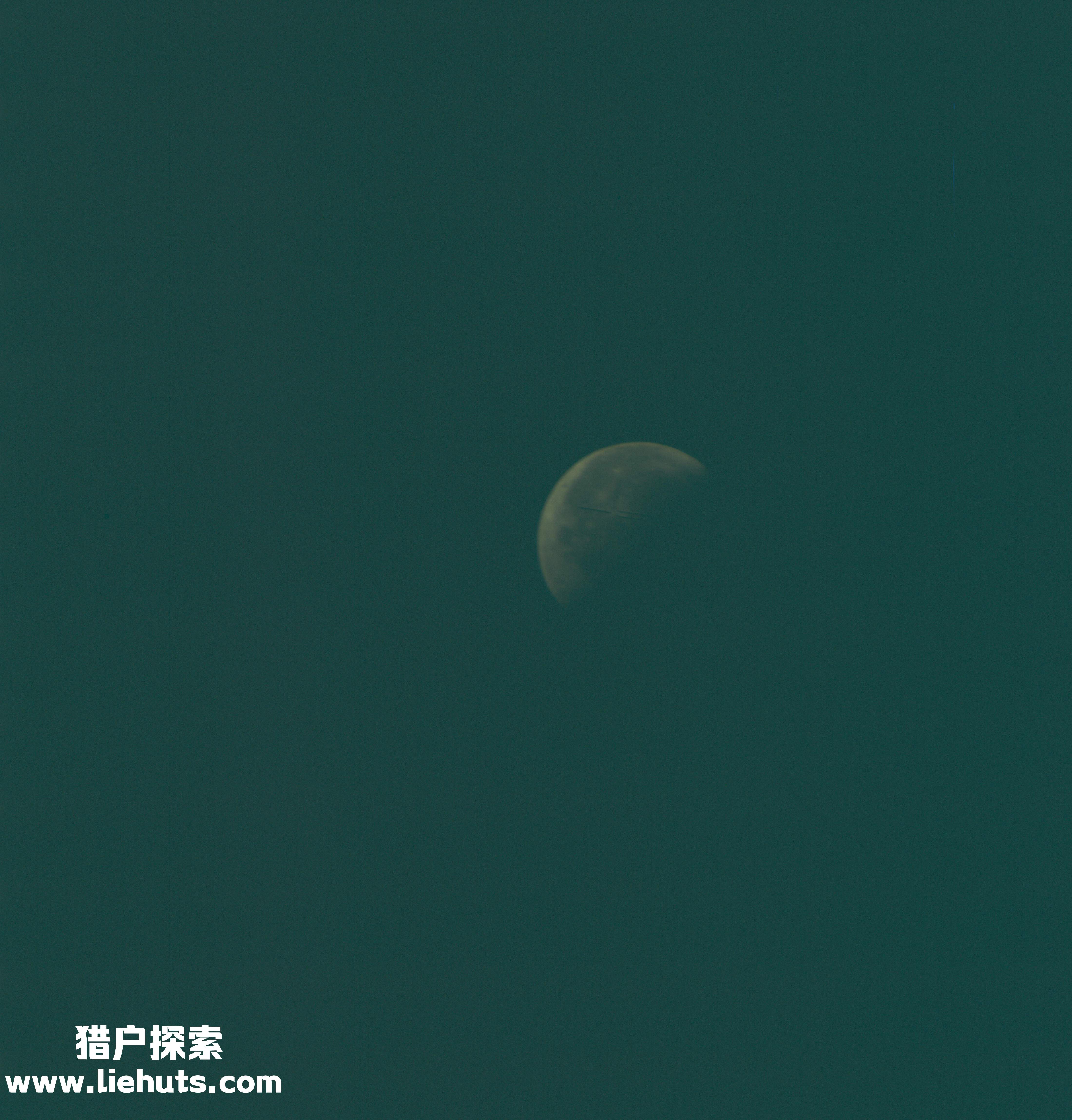 月球外星人基地