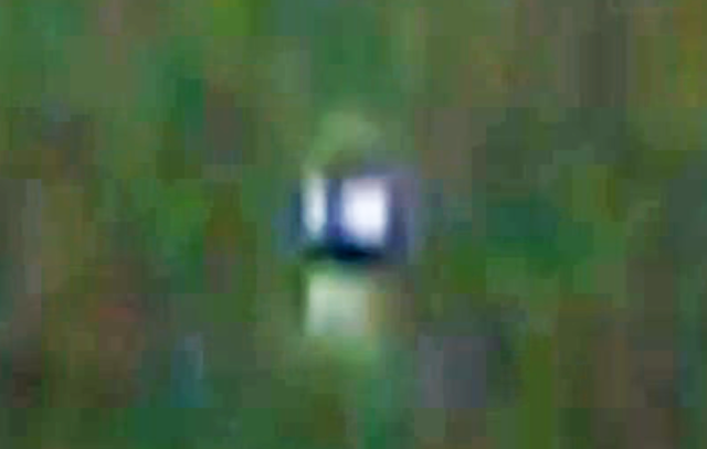 猎人在山里拍摄到的UFO