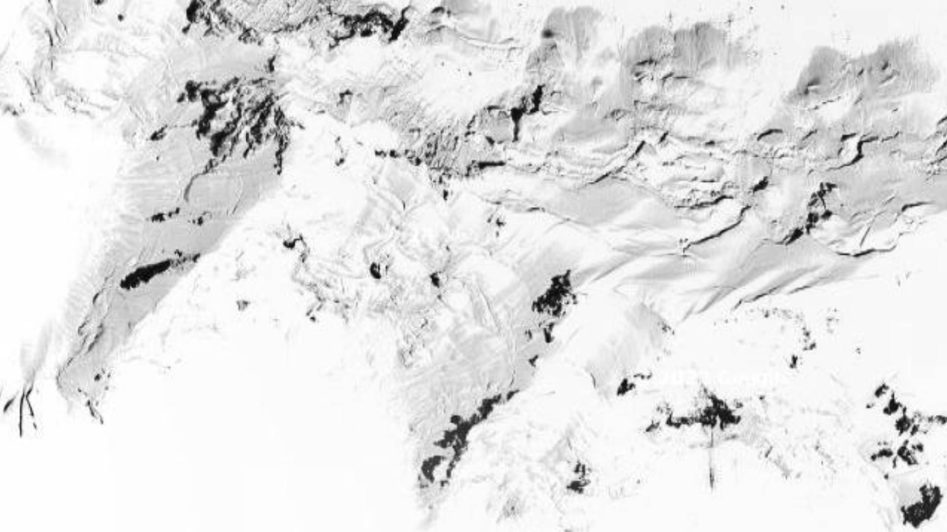 西藏地区的雪山卫星图像
