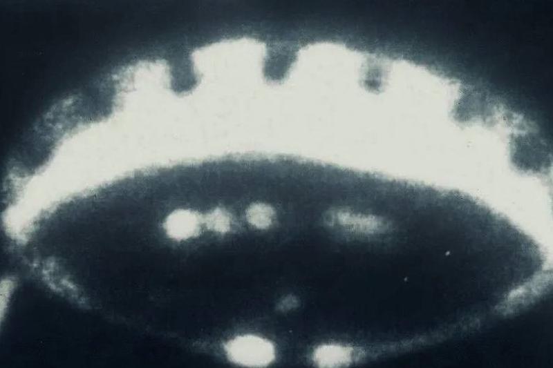 月球UFO照片